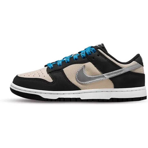 Starry Laces Dunk Low High Sneakers , female, Sizes: 4 1/2 UK, 8 UK, 3 UK, 5 1/2 UK, 5 UK, 6 UK, 3 1/2 UK, 7 UK, 7 1/2 UK - Nike - Modalova