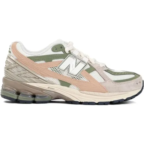 Beige Sneakers with Multicolour Panels , male, Sizes: 8 UK, 10 1/2 UK, 10 UK, 12 1/2 UK, 11 UK, 6 1/2 UK, 8 1/2 UK, 9 UK, 7 1/2 UK - New Balance - Modalova