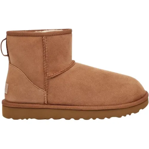 Klassische Mini II Warme Schuhe , Damen, Größe: 37 EU - Ugg - Modalova