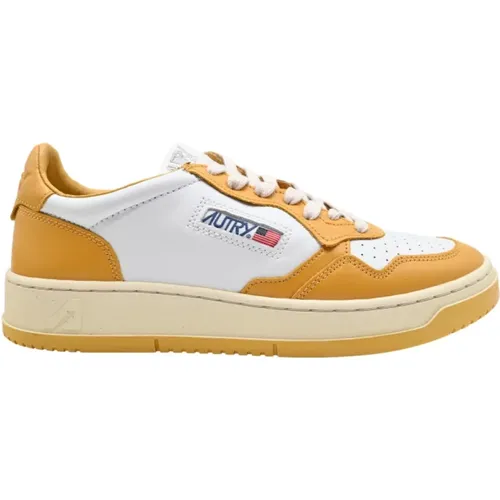 Mustard Low Man Leather Sneakers , male, Sizes: 8 UK - Autry - Modalova