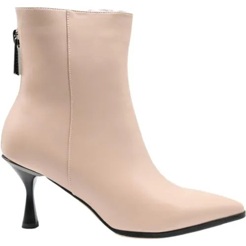 Nude Calf Heeled Boots , female, Sizes: 2 UK - Braccialini - Modalova