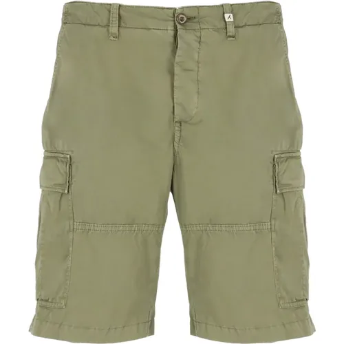 Cotton Linen Bermuda Shorts , male, Sizes: 2XL, M, XL, L - Myths - Modalova