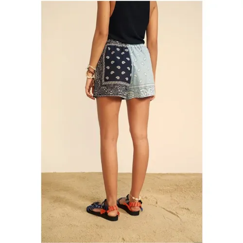 Bandana Casual Shorts for Summer , female, Sizes: M, S - Arizona Love - Modalova