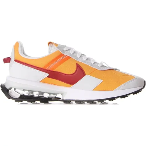 Pre-day Low Sneaker Kumquat/Granatapfel/Photonenstaub/Weiß , Herren, Größe: 45 EU - Nike - Modalova