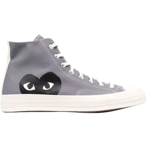 Graue Heart High-Top Sneakers , Herren, Größe: 43 EU - Comme des Garçons Play - Modalova