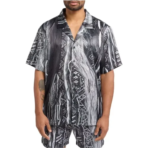Trendy Mens Shirt from the Spring/Summer Collection , male, Sizes: M, 2XL, L - carlo colucci - Modalova