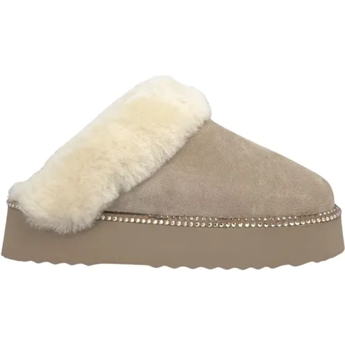 Fur shoe with details , female, Sizes: 5 UK, 2 UK, 9 UK, 3 UK, 4 UK, 8 UK, 6 UK, 7 UK - Alma en Pena - Modalova