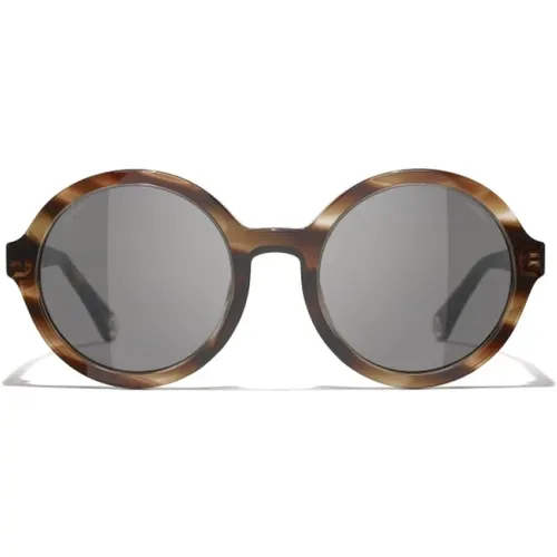 Ikonoische Sonnenbrille mit einheitlichen Gläsern - Chanel - Modalova