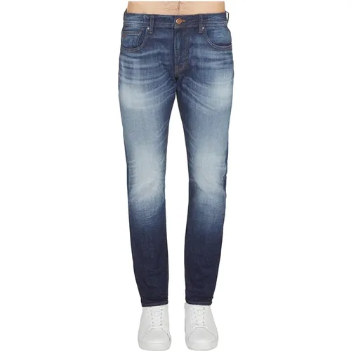 Klassische Jeans mit Logo-Applikation hinten , Herren, Größe: W30 - Armani Exchange - Modalova