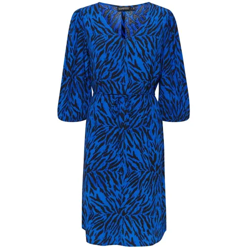 Animal Print Dress with ¾ Sleeves and Waist Tie , female, Sizes: S - Soaked in Luxury - Modalova