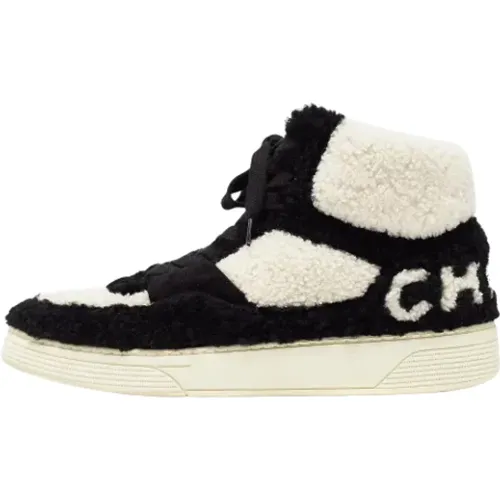 Pre-owned Fabric sneakers , male, Sizes: 8 UK - Chanel Vintage - Modalova