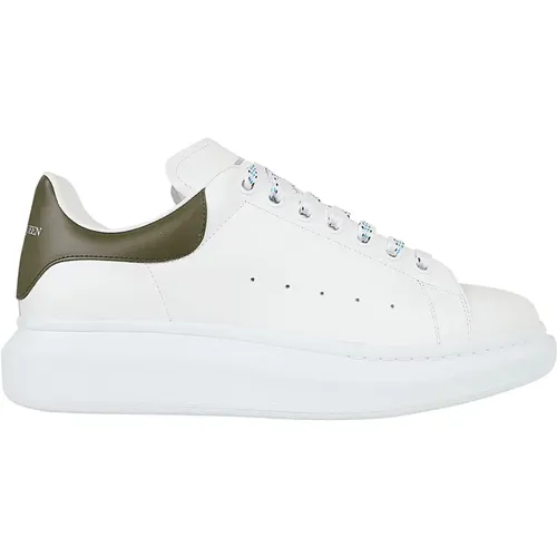 Green Oversized Leather Sneakers , male, Sizes: 9 1/2 UK, 5 UK, 8 UK, 6 UK, 7 UK, 10 1/2 UK, 12 UK, 8 1/2 UK, 10 UK - alexander mcqueen - Modalova