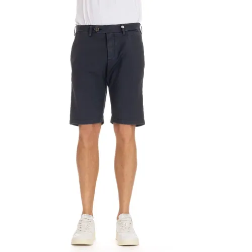 Shorts , male, Sizes: S, M, L, XL - Myths - Modalova