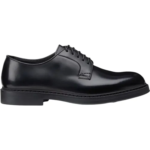 Italian Leather Shoes, Seamless Design, Blake Construction , male, Sizes: 8 UK, 9 UK, 7 UK, 8 1/2 UK, 10 UK, 6 UK - Doucal's - Modalova