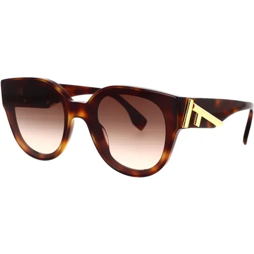 Glamorous Round Sunglasses with Gradient Lens , female, Sizes: 63 MM - Fendi - Modalova