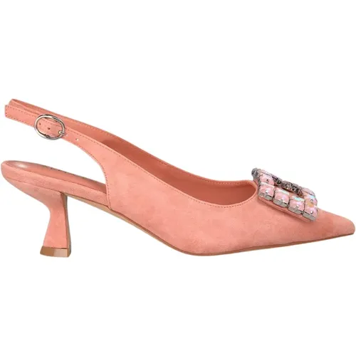 Embellished Heeled Shoe with Brooch , female, Sizes: 2 UK, 4 UK, 5 UK, 7 UK - Alma en Pena - Modalova