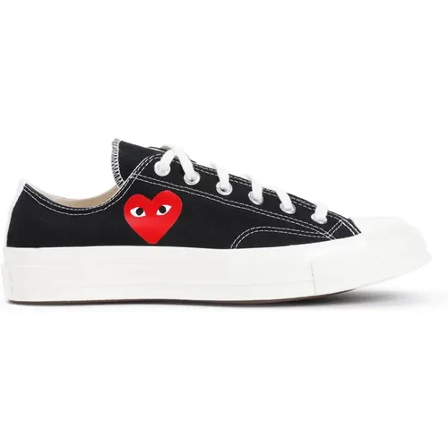 Red Heart Low Top Sneakers , female, Sizes: 2 UK - Comme des Garçons Play - Modalova