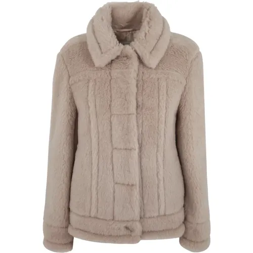 Faux Fur Shearling Jacken, Bleiben Sie warm und stilvoll mit der 002 Teddino Teddy Jacke - Max Mara - Modalova