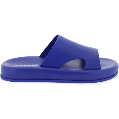 Cut-Out Slides with Embossed Logo , male, Sizes: 6 UK, 8 UK, 7 UK, 5 UK - Salvatore Ferragamo - Modalova