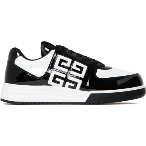 Sneakers for Men , male, Sizes: 9 UK, 6 1/2 UK, 11 UK, 5 UK, 5 1/2 UK, 6 UK, 7 1/2 UK, 7 UK, 10 UK, 8 UK - Givenchy - Modalova