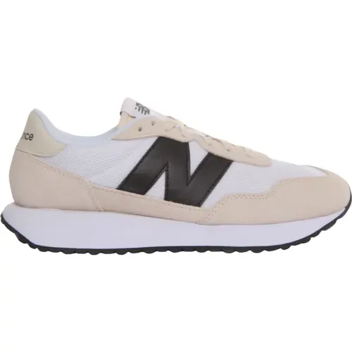 Casual Retro Sneakers White Black , male, Sizes: 11 UK, 9 UK, 2 1/2 UK, 6 UK, 10 1/2 UK, 5 UK, 3 UK, 4 UK, 3 1/2 UK, 6 1/2 UK - New Balance - Modalova