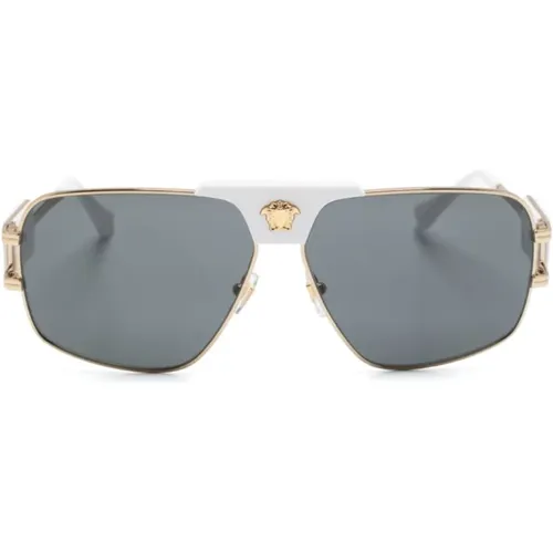 Gold Sunglasses with Original Case , male, Sizes: 63 MM - Versace - Modalova
