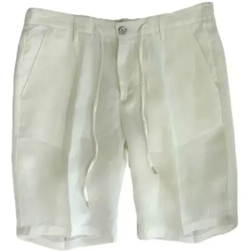 Weiße Bermuda-Shorts mit Darts , Herren, Größe: S - Briglia - Modalova