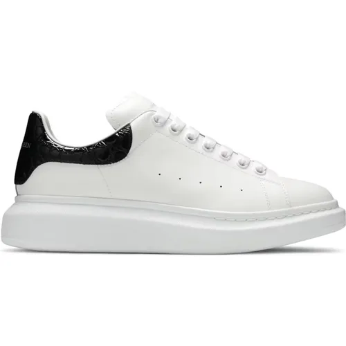 Oversized Sneakers with Perforated Detail , male, Sizes: 6 UK - alexander mcqueen - Modalova