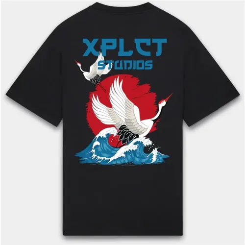 Waves T-Shirt Men , male, Sizes: S, XS, L, M, XL - Xplct Studios - Modalova