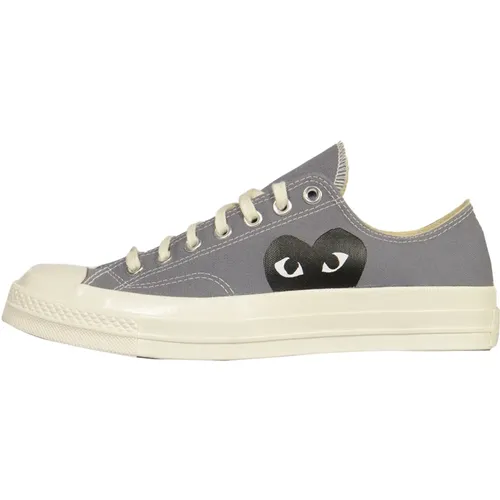 Heart Low Top Sneakers , male, Sizes: 5 1/2 UK, 4 UK - Comme des Garçons Play - Modalova