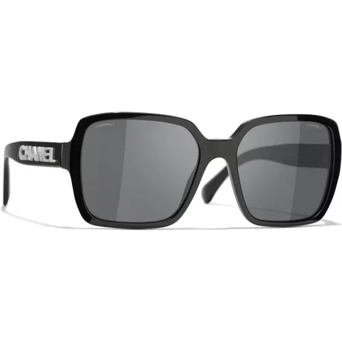 Square Sunglasses with Degradation Filter , female, Sizes: 56 MM - Chanel - Modalova