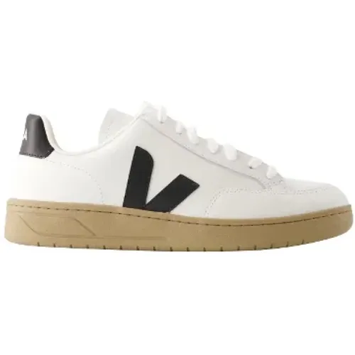 Leather sneakers , male, Sizes: 9 UK, 10 UK, 7 UK, 11 UK, 8 UK - Veja - Modalova