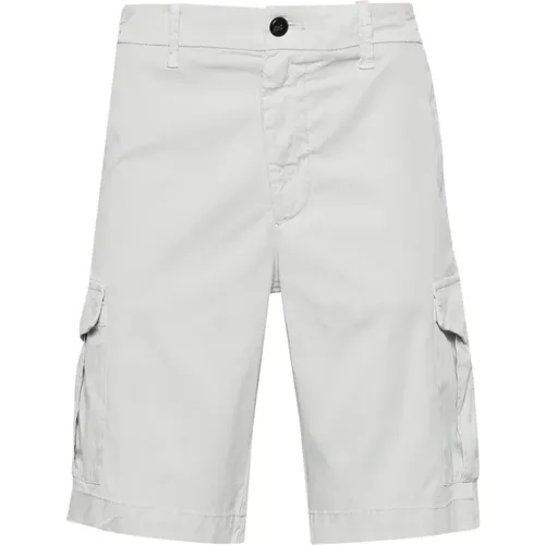 Cargo shorts in cotton/lyocell blend , male, Sizes: W32 - Eleventy - Modalova