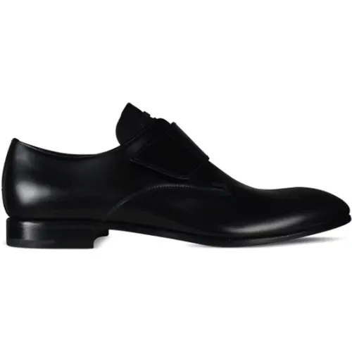 Business Schuhe, Verbessere dein Business Outfit mit diesen Richelieu Schuhen - Prada - Modalova
