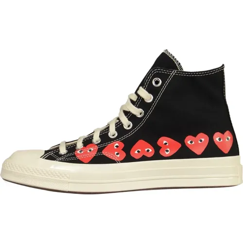 Heart Low Top Sneakers , male, Sizes: 7 UK, 8 1/2 UK, 5 1/2 UK, 5 UK, 4 UK, 10 UK, 6 UK, 11 UK, 8 UK, 9 UK - Comme des Garçons Play - Modalova