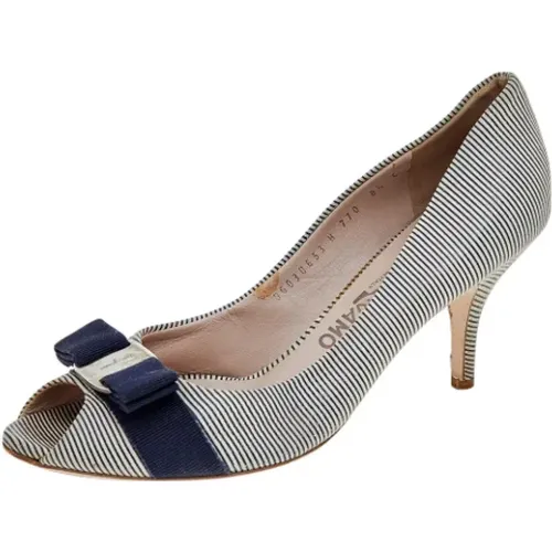 Pre-owned Canvas heels , female, Sizes: 6 UK - Salvatore Ferragamo Pre-owned - Modalova