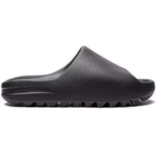 Schwarzer Onyx Yeezy Slide , Herren, Größe: 46 EU - Adidas - Modalova