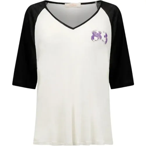 Raglan V-Ausschnitt T-Shirt Off White/Schwarz - Mes Demoiselles - Modalova