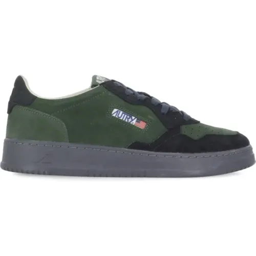 Grüne Wildleder Sneakers , Herren, Größe: 43 EU - Autry - Modalova