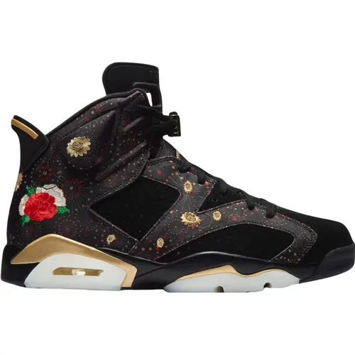 Chinese New Year Retro 6 Sneaker , male, Sizes: 13 1/2 UK, 12 UK, 7 UK, 8 1/2 UK, 11 UK, 10 1/2 UK, 6 UK, 10 UK, 11 1/2 UK, 8 UK, 9 UK - Nike - Modalova