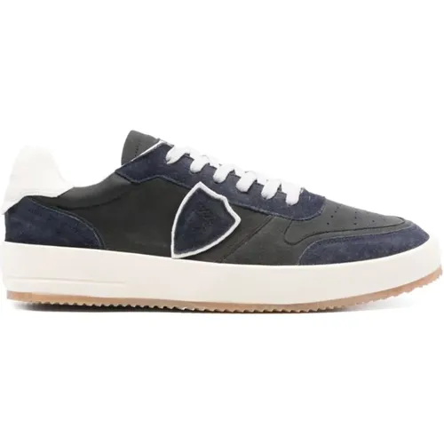 Blaue Niedrige Herren Sneakers Stilvolles Design , Herren, Größe: 39 EU - Philippe Model - Modalova