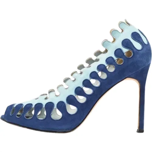 Pre-owned Suede heels , female, Sizes: 7 UK - Manolo Blahnik Pre-owned - Modalova