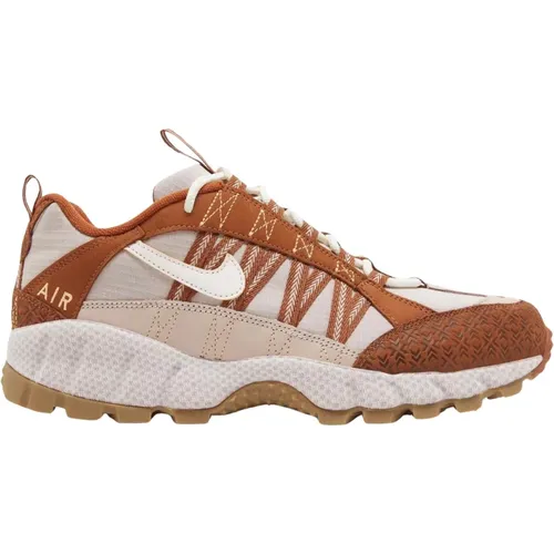 Limitierte Auflage Future Movement Dark Russet , Herren, Größe: 36 EU - Nike - Modalova