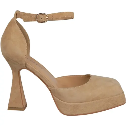 Closed Toe Leather Heeled Sandals , female, Sizes: 5 UK, 6 UK, 8 UK - Alma en Pena - Modalova