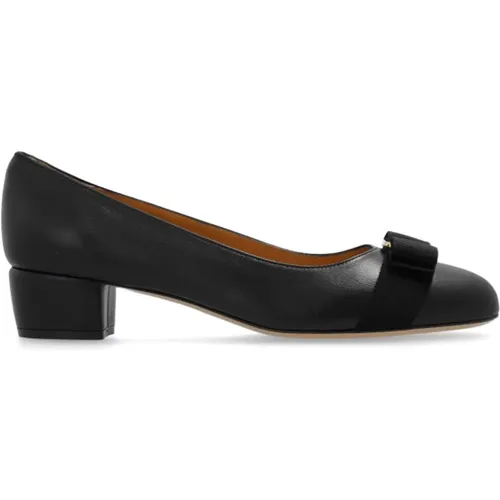 ‘Vara’ high-heeled shoes , female, Sizes: 5 UK, 4 UK, 3 1/2 UK, 6 1/2 UK, 5 1/2 UK, 3 UK, 4 1/2 UK, 6 UK - Salvatore Ferragamo - Modalova