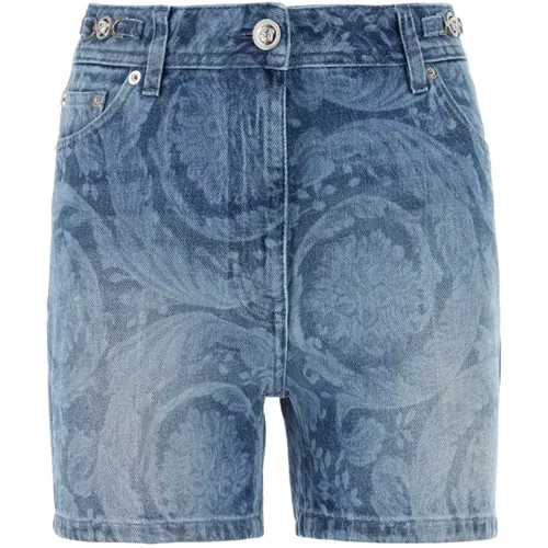 Stilvolle bedruckte Denim-Shorts , Damen, Größe: W26 - Versace - Modalova