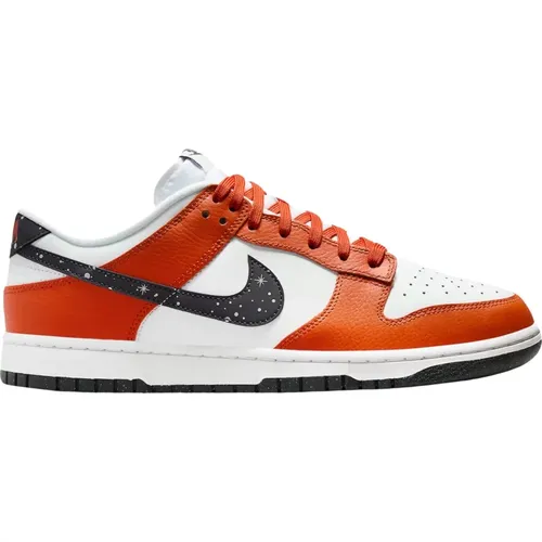 Night Sky Dunk Low Campfire Orange , Herren, Größe: 48 1/2 EU - Nike - Modalova