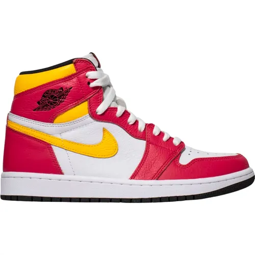 Limited Edition Retro High OG Light Fusion Red , male, Sizes: 7 UK, 11 UK, 4 1/2 UK, 10 UK, 9 UK, 2 1/2 UK, 8 1/2 UK, 4 UK, 11 1/2 UK, 8 UK, 14 1/2 UK - Nike - Modalova