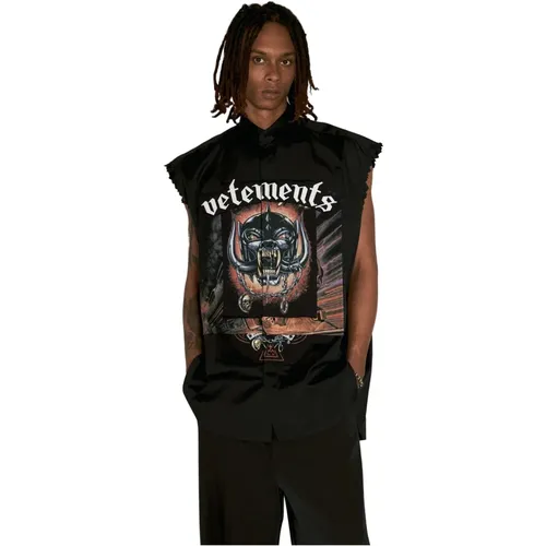Rock Shirt mit Grafikdruck - Vetements - Modalova