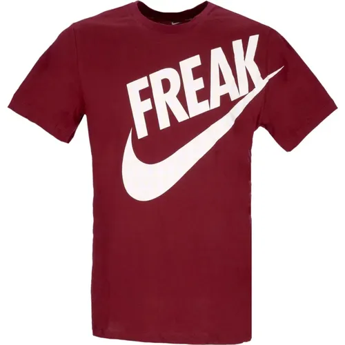 Giannis Freak Logo Tee Dunkles Rote Beete , Herren, Größe: M - Nike - Modalova